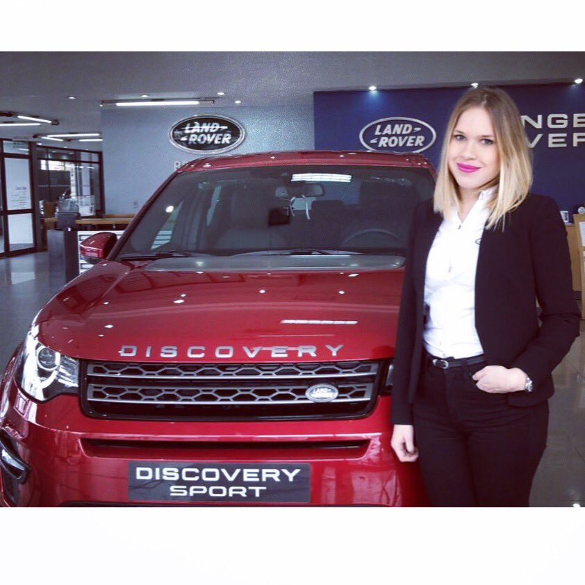 MarianGloria's tweet photo. @LandRover The #LRDiscovery is the perfect vehicle for people who enjoy an active lifestyle 😜🙋🏼 https://t.co/JUiy6tlHbG
