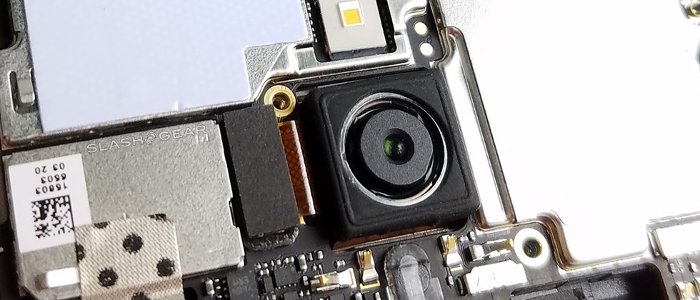 darrenculbreath's tweet image. OnePlus 3 teardown part II: whats inside? - SlashGear #ARMarchitecture eblz.co/Zrupg @slashgear