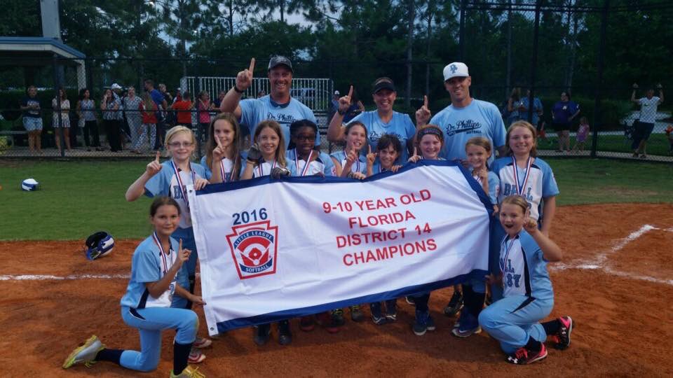ClarkWoodGroup's tweet photo. Making history!  1st time in DPLL history 10u girls bring home district championship win!! https://t.co/BuXzOAhb3s