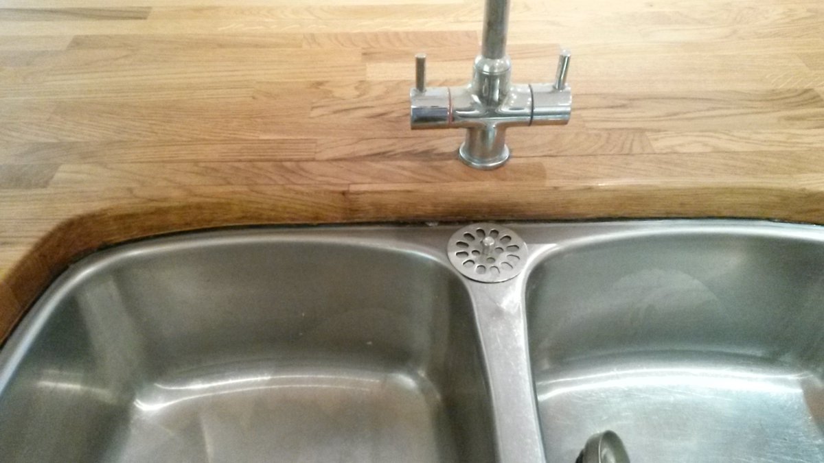 smoothrepair's tweet photo. Timber top with old varnish and rotten sections. Sanded, sealed and corners rounded #timbercare #osmo #smooth https://t.co/YeEc6M8Le2
