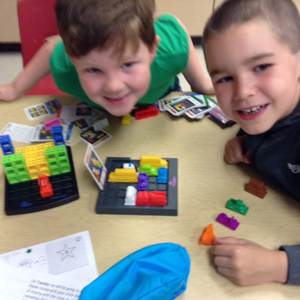 grade1bayview's tweet photo. Solving problems https://t.co/WJxbuFUZ8N