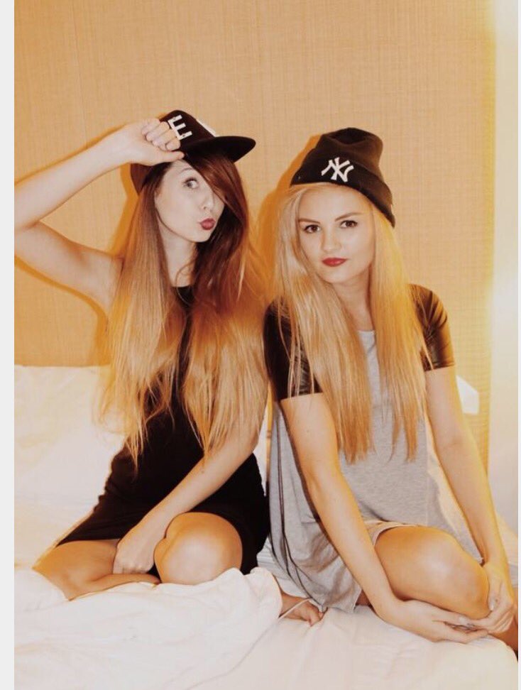 aliceejbutler's tweet image. MAJOR THROWBACK OVER HERE @Zoella @niomismart @PointlessBlog