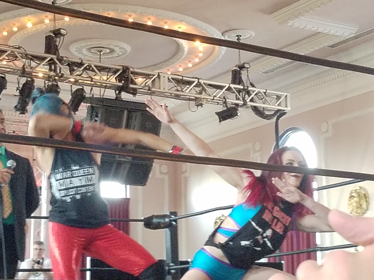 JIrwinNXTFan's tweet photo. #Shimmer82 #FlyingHigh #WDSS @JadeTNA @Kay_Lee_Ray https://t.co/C1w8MYYySH