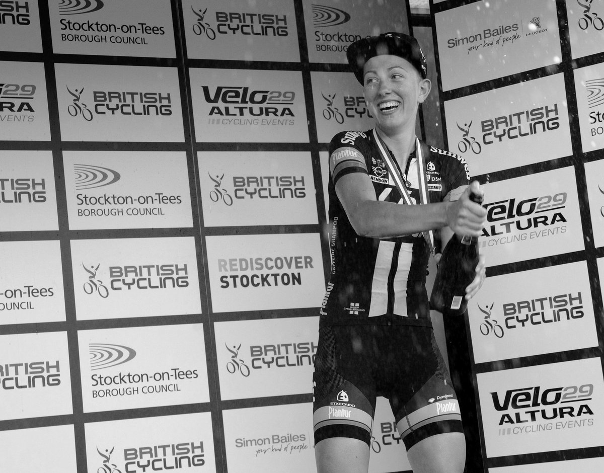 AussieLarry's tweet photo. Good luck @weaver_molly at the Women's Giro - starts July 1st, 10 stages inc prologue #hilly #hottoo https://t.co/Sfkk4c0UXn