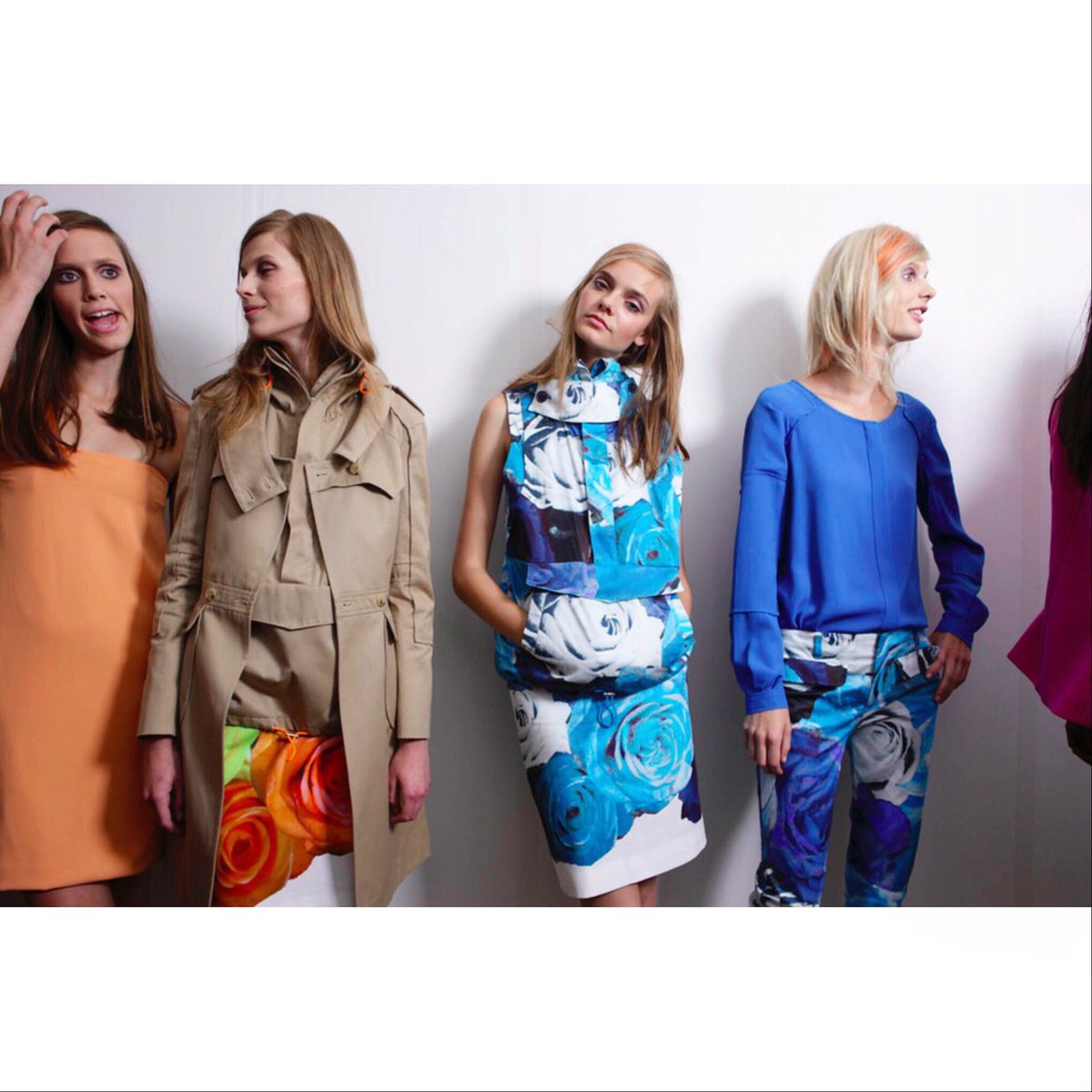 PeterSom's tweet photo. Flower power! #themix #psbackstage #petersom https://t.co/a2pKVexrak