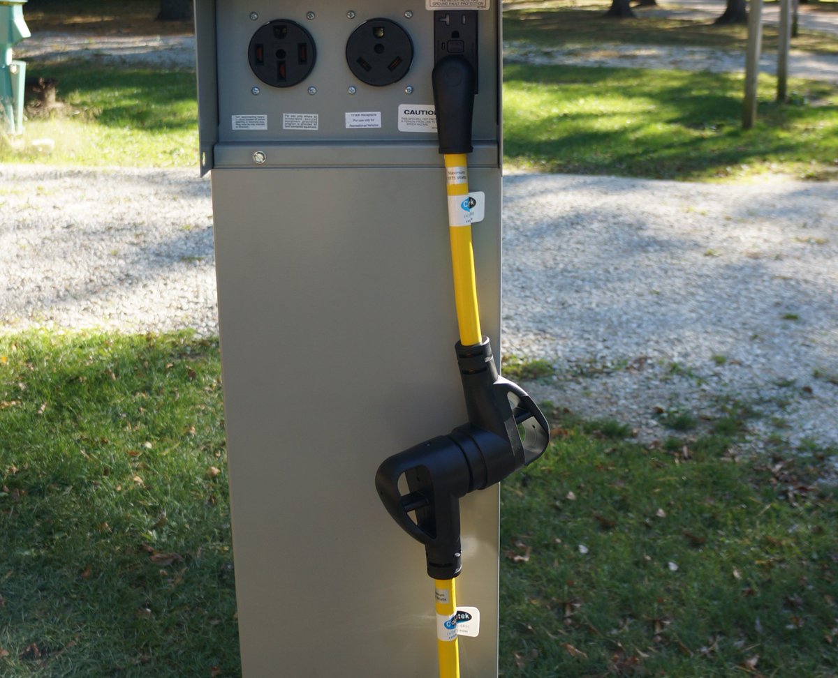 Find out what happens with Jon when he buys a #RV adapter! #adventure #vacation #camping
wp.me/p2J4KV-YP