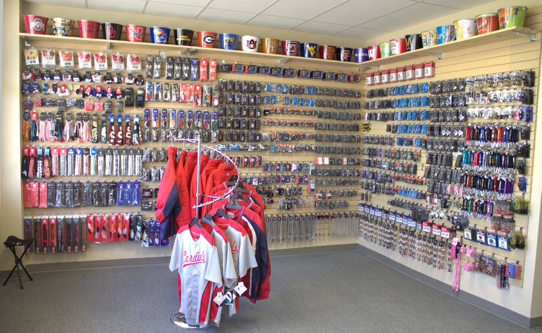 BounceBackStore's tweet image. Here is an example of some of our store items! We have merchandise as far as the eye can see. #FanGear #BounceBack
