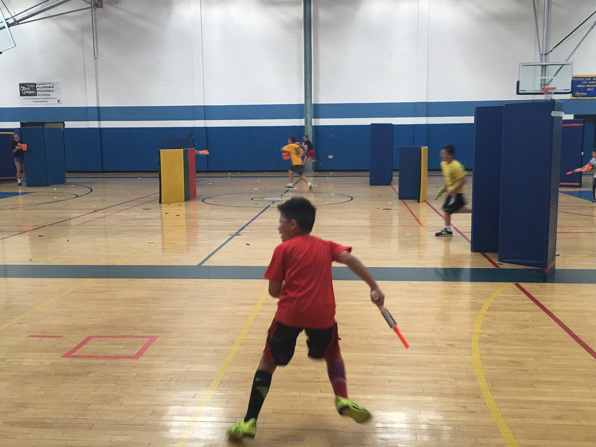 mtaillie's tweet photo. Campers vs. Counselors having an #ACAwesome nerf blaster battle at AC Day Camp!! https://t.co/yf5vTbnHsJ https://t.co/caUIZJwhwz
