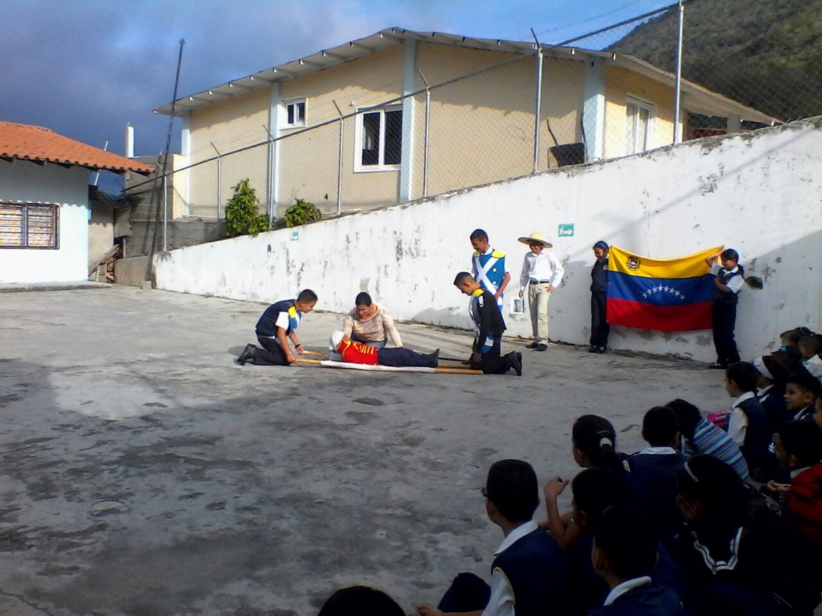 ESCUELAVENEGARA's tweet photo. @carloschaconlg @SalaSjauregui @CLIFPNER_599 Valores Patrios..Batalla de Carabobo https://t.co/z7jIH7DF8W
