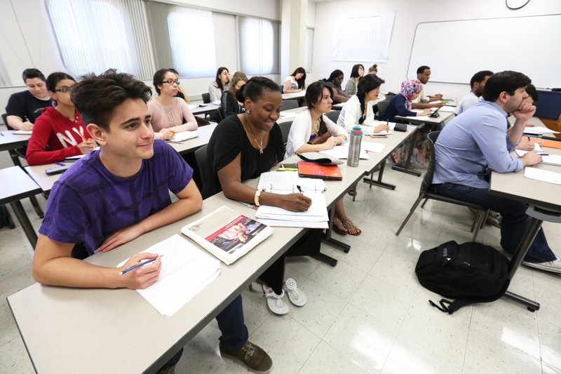 ChiCityColleges's tweet photo. Registration is open for fall credit, GED, &amp; ESL classes. Don't miss out! https://t.co/68jVkSLaTN #registerccc https://t.co/DgbozR3u5G