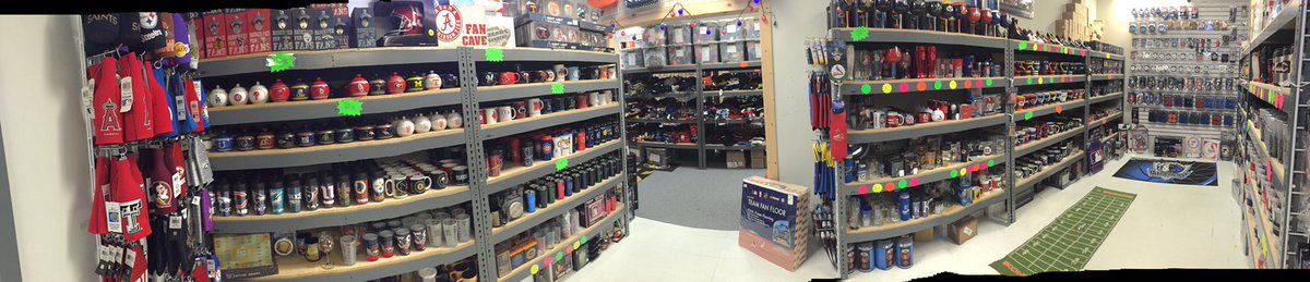 BounceBackStore's tweet image. This is our "Glass Room" with all kinds of cups, mugs, tumblers, and more!