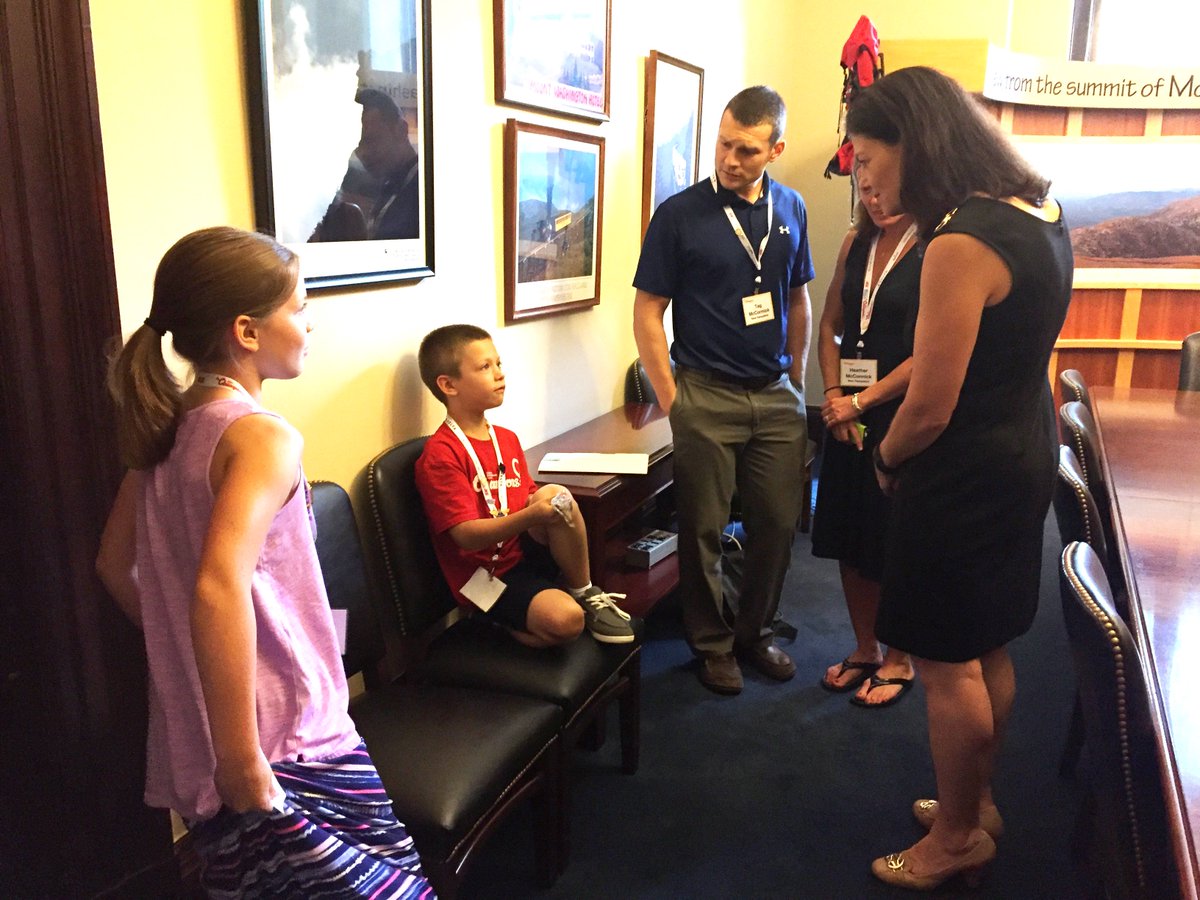Great to meet NH's @CMNHospitals Champion Grady &amp; his family, Isabelle, Tag &amp; Heather fr Stratham! #ChampionsForKids