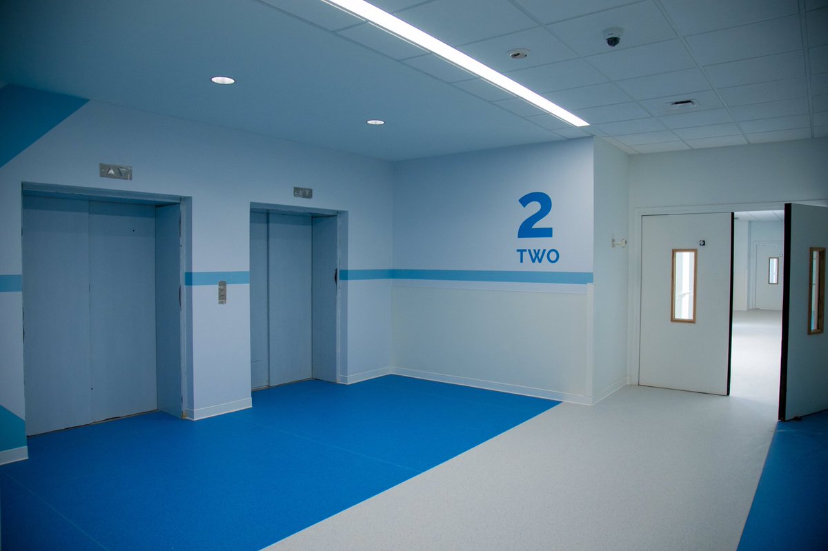 GhanaAtWorkGH's tweet photo. The brand new Greater Accra Regional Hospital built from scratch by @JDMahama. Simply world class! #GhanaAtWork https://t.co/O7oIpG58Lb