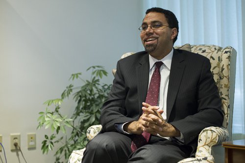 educationweek's tweet photo. Ed. Sec. John King challenges charter schools to cut back on suspensions. https://t.co/2RQgMHf23S https://t.co/VCcyoa2ANT