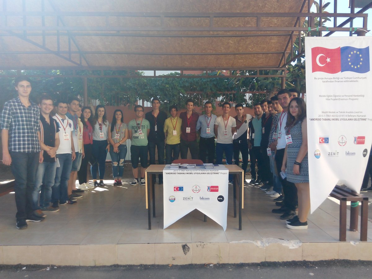 AndroidMobilApp's tweet image. Okulumuzun karne gününde stant açarak proje bilgilendirme ve yaygınlaştırma çalışması yaptık... @ulusalajans