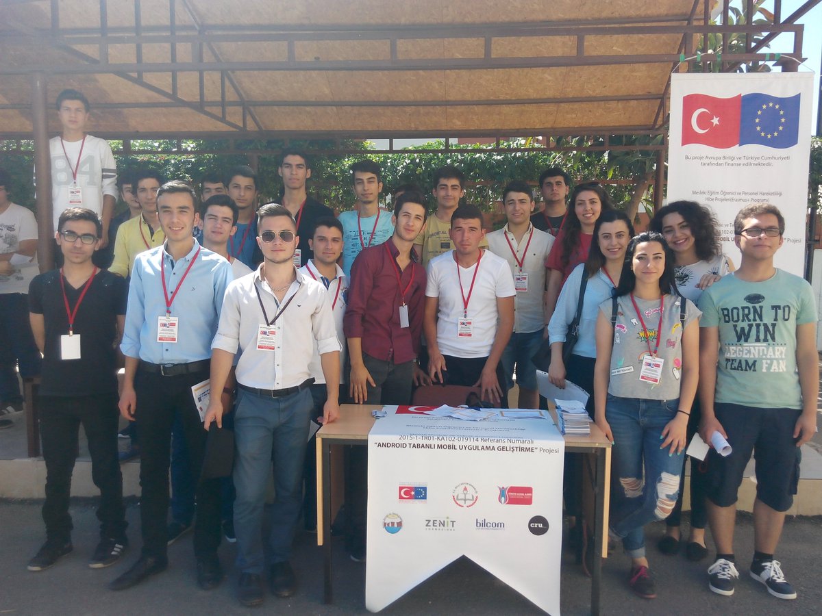 AndroidMobilApp's tweet image. Okulumuzun karne gününde stant açarak proje bilgilendirme ve yaygınlaştırma çalışması yaptık... @ulusalajans