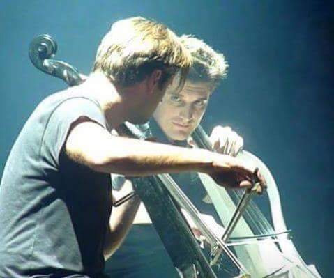 denyzzhyta's tweet photo. #2CellosInMexico2016
@stjepanhauser @lukasulic @DusanKranjc @2CELLOSMEXFANS @2CELLOS 
Come back soon to Mexico !😉 https://t.co/kbCMjRwBoX