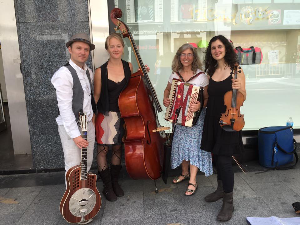 Michelle Alany &amp; the JoyKestra in Spain!  Liber Arte 9-1130pm Thursday, Junio el 30th! :)