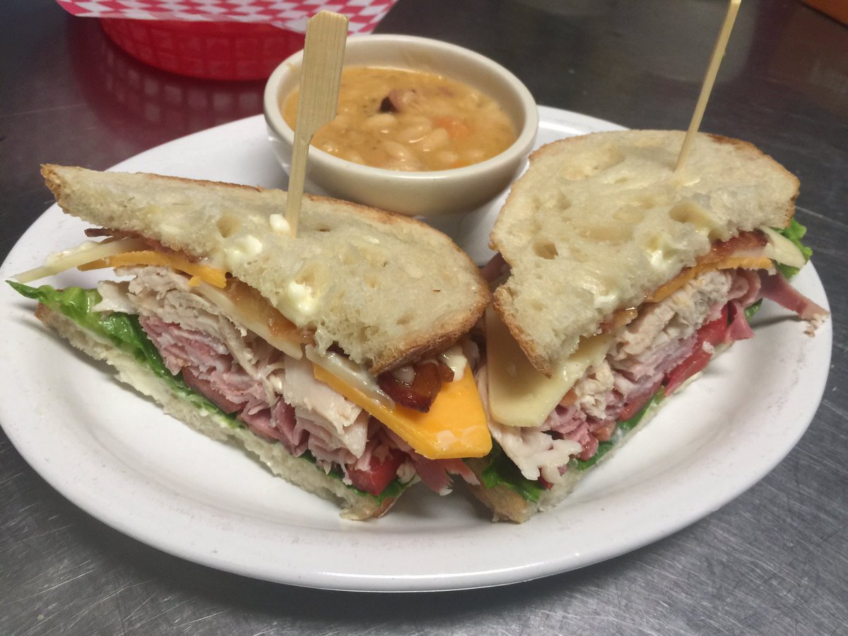 BmbgTigard's tweet photo. Now that's a club. #clubsandwich #food #yummy @BmbgTigard https://t.co/cpmBkzqtMH