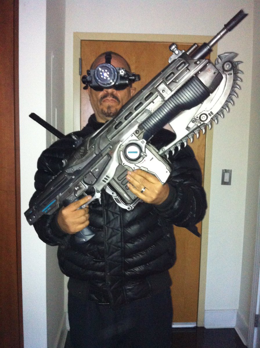 Ice T On Twitter I Bet You Mfs Don T Have One Of These Gamershit - ice gamer on twitter roblox icemas testing out free