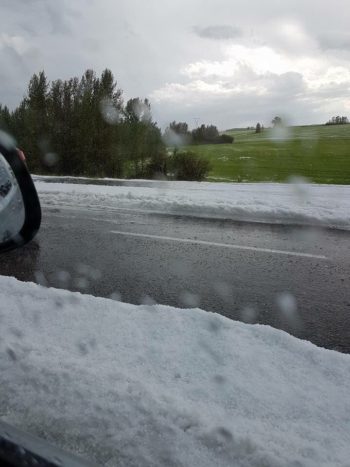 My sister in law got caught up in a nasty #abstorm south of #yyc.