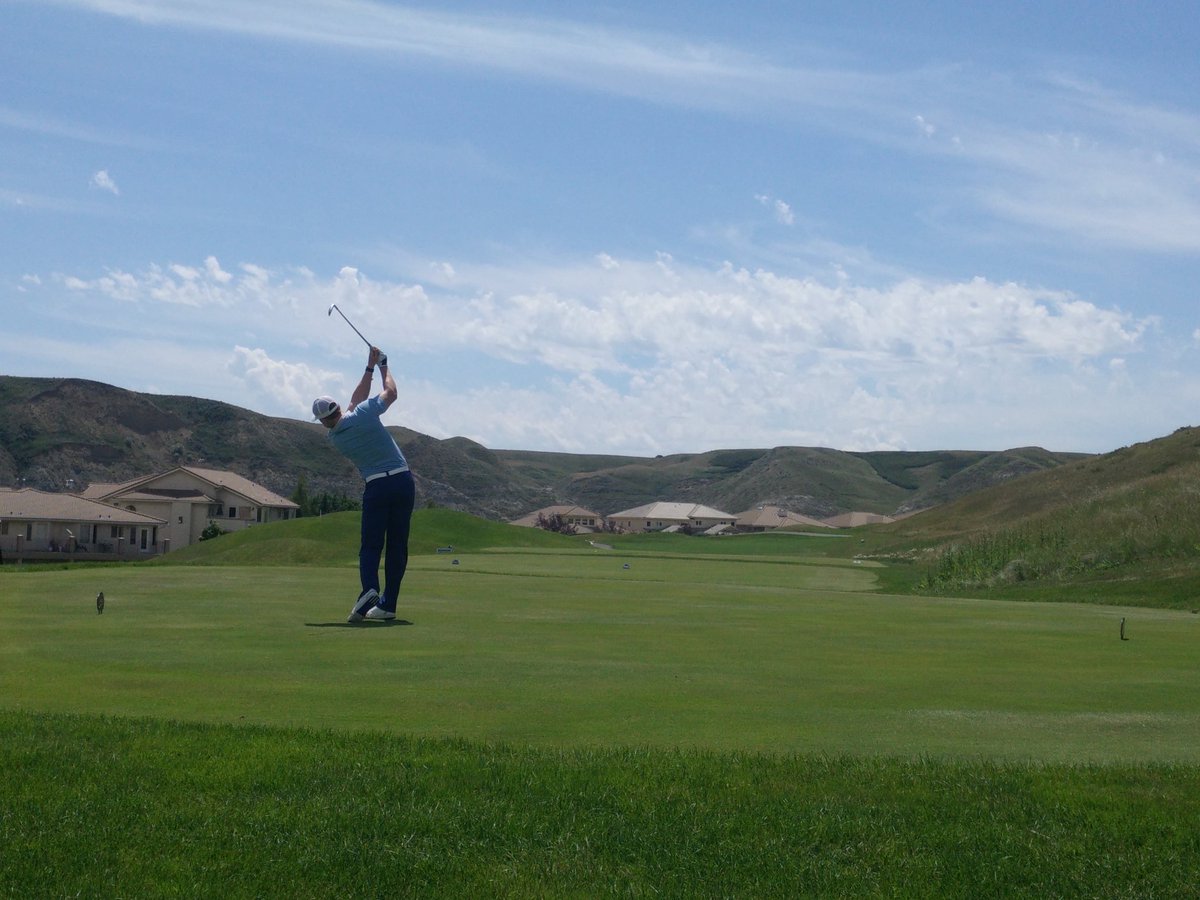 pgaofalberta's tweet photo. And they are off on this beautiful day here at @ParadiseCanyon #ProLady #ProAm https://t.co/xBmqDKlbYS