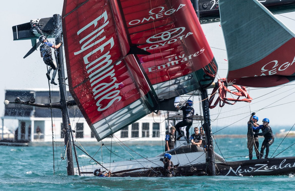sailcouture's tweet photo. New on SailCouture! America’s Cup Sets Sail in the Windy City #LVACWS #AmericasCup #sailing https://t.co/z7cGRgTRzn https://t.co/HZSXD8Dn9X