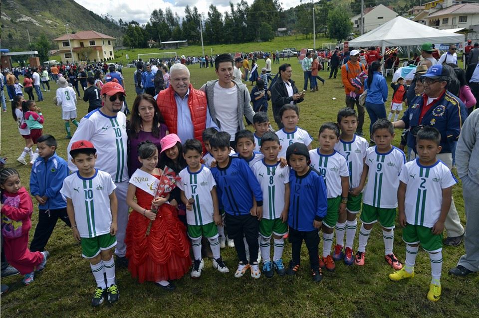ChecaGad's tweet photo. Inauguración del campeonato interparroquial, en donde la parroquia de Checa esta participando con la categoria Sub10 https://t.co/Zzl9TB6ebS