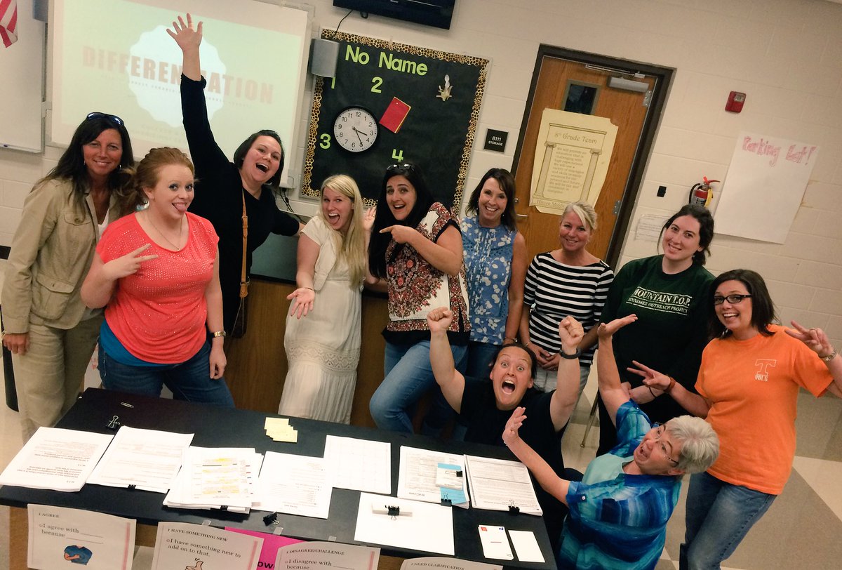 strubeyhiggins's tweet photo. Just finished our #TNsummerlearning workshop. 📝📚Great energy coming back for the new year❗️ 💥#summersummit @SECORE https://t.co/sv7Hqsmgv3