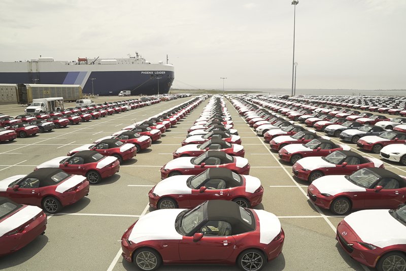 LibertyACMazda's tweet photo. Want to pick the perfect roadster? Just close your eyes and point anywhere in this image. #Mazda #MX5 #Miata https://t.co/QhuaZJ9oXM
