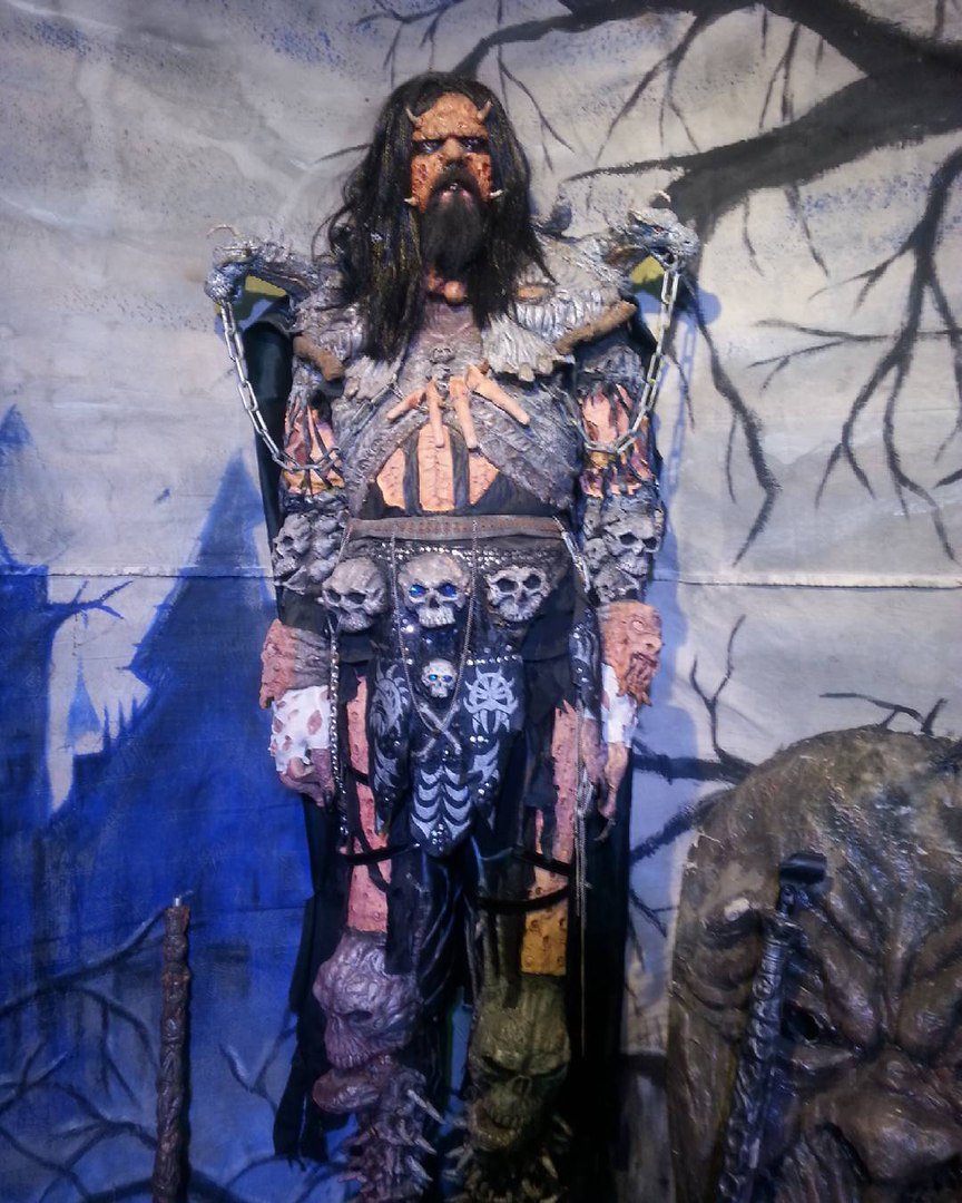AdelyaSit's tweet photo. ExtraLordinary 👅❤ @LORDIOFFICIAL
#Lordi #ExtraLORDInary #LordiArmy #LordiArmyRussia #suomi #Helsinki https://t.co/pb6UKFrL8f
