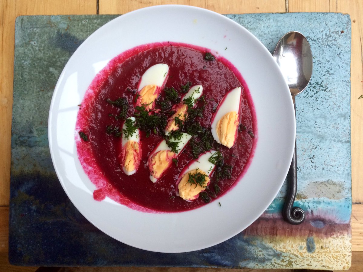 magdastawarska's tweet image. Celebrating #Europeancooking #Polish food #beetroot  soup