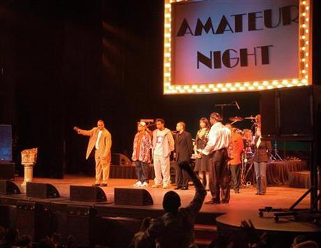 APEntertainment's tweet image. SHOWTIME IN NAWLINS: Famed @ApolloTheater auditions to New Orleans for #Essencefest: apne.ws/292jPBS