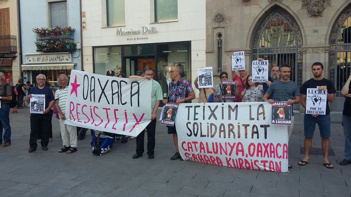 #Granollers en solidaritat #Oaxaca #kurdistan #Sahara @Proces_Embat <a href="/FederacioA/">Federació Anarquista</a> <a href="/CGTVALLESORIENT/">CGT Vallès Oriental</a> <a href="/AzadiPlataforma/">Coordinadora Azadî #Riseup4Rojava</a>