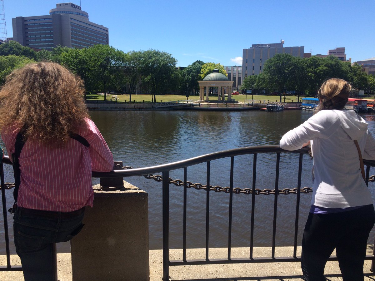 mkefringe's tweet image. Scoping out Pere Marquette Park and other #mkefringe venues on this beautiful #mke day!