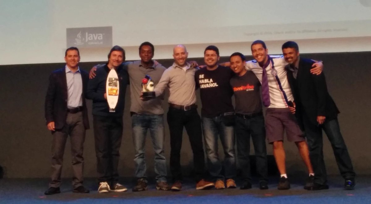 danielvlcunha's tweet image. Winners of the Duke's Choice Award this year!  Congratulations @CesarHgt, @tomitribe #JavaOneBR