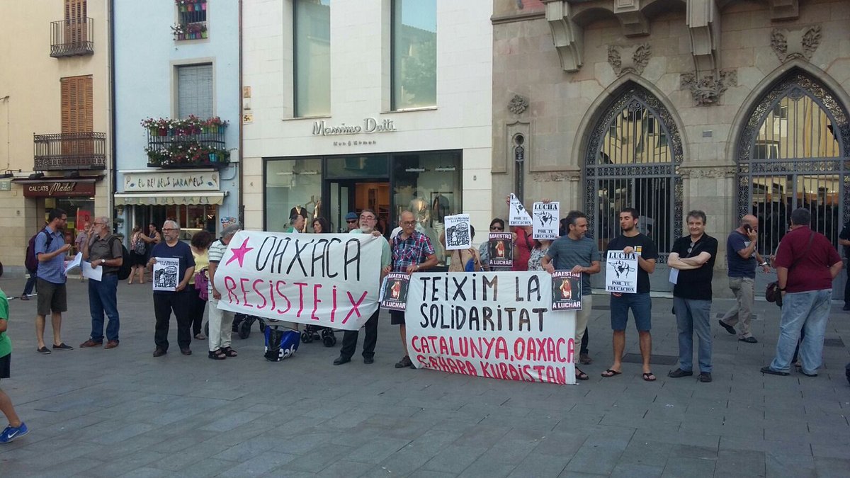 Informa <a href="/AsLlibertariaVO/">Ⓐ Ass Llibertària VO</a>: #Granollers amb #oaxacalucha  <a href="/EL9NOU_VOr/">el9nou_vor</a>