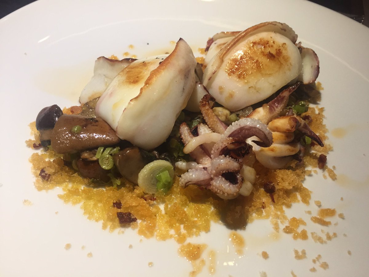 vero4travel's tweet photo. La gastronomía y delicadeza de los platos del @H_Las_Arenas #FeelTheExcellence #10AniversarioLasArenas https://t.co/LSAVN3Stxa