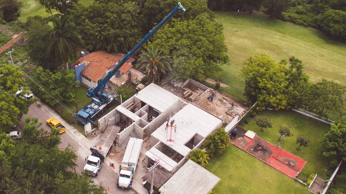 ANSA_PRE's tweet photo. Instalación de losa alveolar de @ANSA_PRE #ansaprefabricados para residencia medio día de colocación @FCOFDEZRDZ https://t.co/RHwakQx0hw