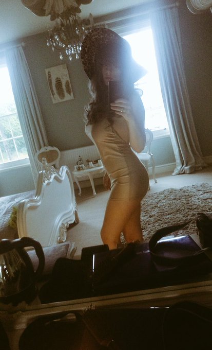 Had an awesome shoot in #Ludlow today! 😍 Amazing place and got to wear my wigs 😀😘😘😘 https://t.co/blD<a href="/tag/ludlow"class="tags">#Ludlow</a>