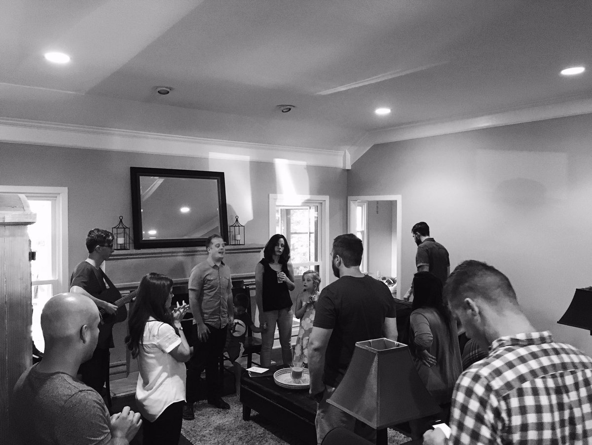 RadiantChurchKC's tweet photo. Prayer meeting tonight   //   6pm
Hang with us   //   7-9pm
10248 W 149th Terrace, Overland Park, KS, 66221

#RadKC https://t.co/30GQ3mPFtm