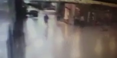 View image on Twitter