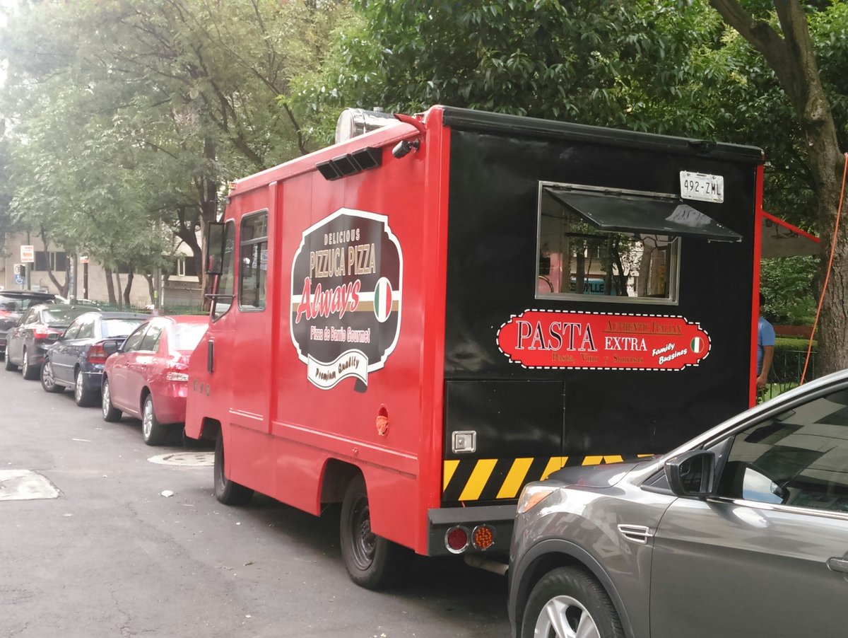 SUGEYABREGO's tweet photo. Hoy #mechingounapizzuca en Tlacoquemecatl esq.Dalias col.Tlacoquemecatl del valle a un costado del Parque te espero! https://t.co/IbPEsdYa8F