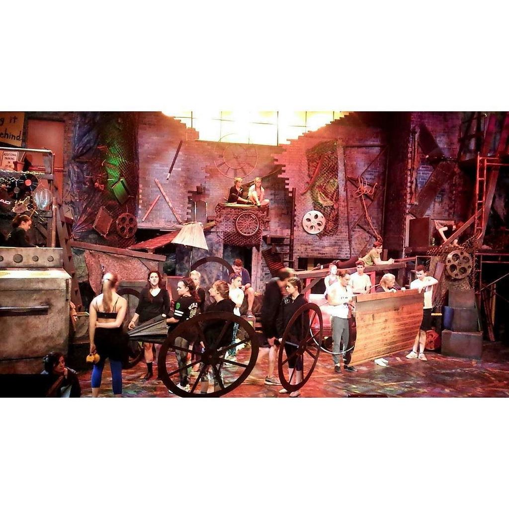 pdp_inc's tweet photo. Skimble, where is Skimble?
#cats #catsthemusical #pdp #pdpled #pdpisfamily #meow #catsagram https://t.co/mK7peSREBe