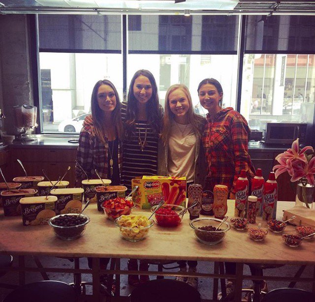 11internsquad's tweet photo. interns luv ice cream socials #feedtheinterns https://t.co/82re21zaRD
