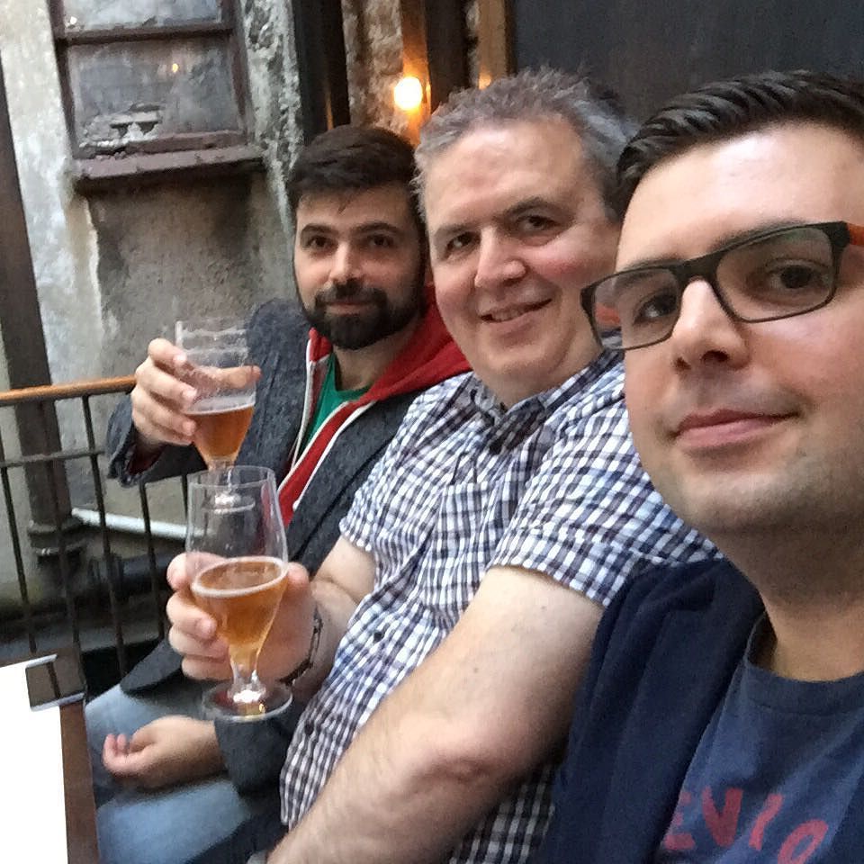 gianniricc's tweet photo. Pre-Wedding Drinks #peterpinowed https://t.co/2P9nNQOV8n https://t.co/tQ9qNWn8p0
