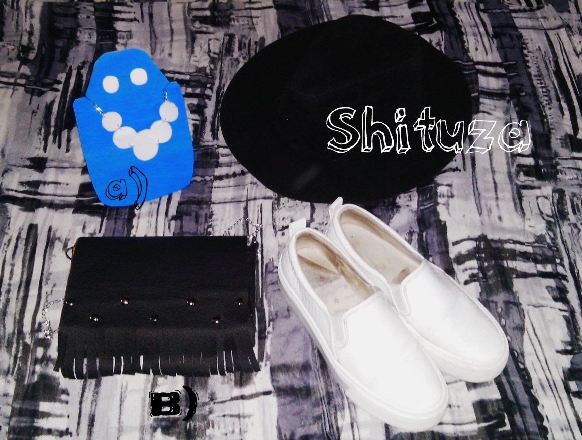 Shituza's tweet photo. Arma tu outfit este verano con @Shituza 😉
#diseño #modaSustentable #OutfitDelDia 
a) Joyeria ~$70
b) Bolso ~$120 https://t.co/TxGFYf3QFM