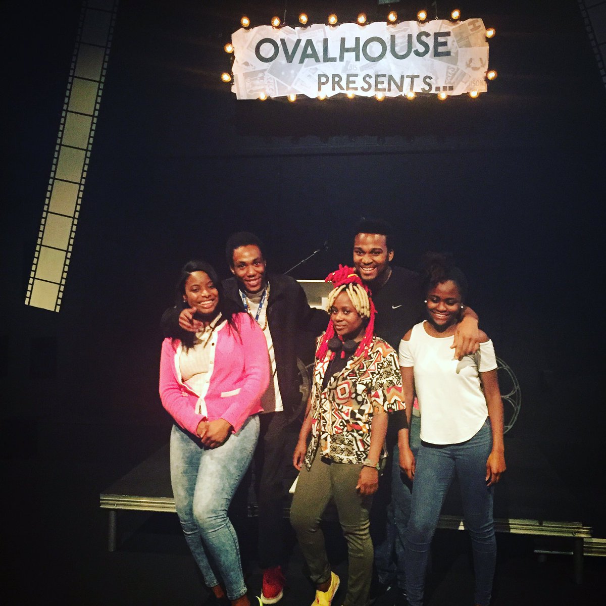 TheBlondeBelter's tweet photo. The fabulous @Ovalhouse Young Associates ๐#presenting @RoadToBrixton #ballsofenergy #thefuture https://t.co/mvz97PuxOX