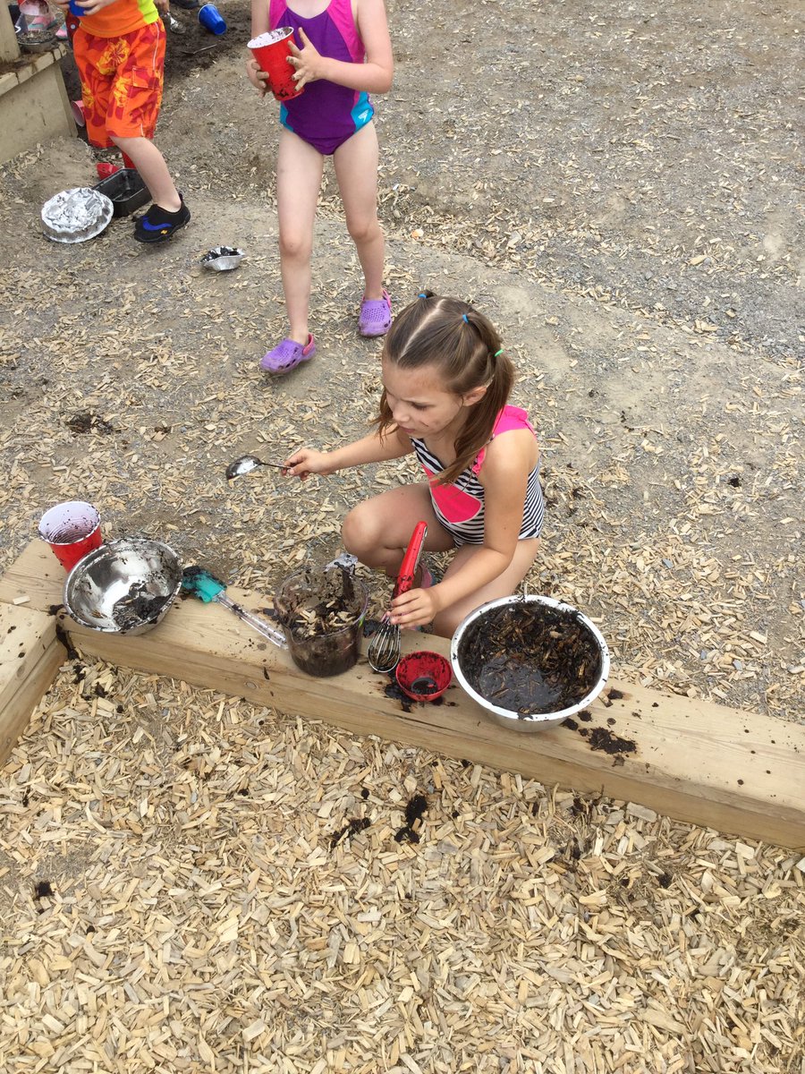 MsBandC's tweet photo. Mud kitchen! #FuninTheSunDay https://t.co/V9ewZSnJuT