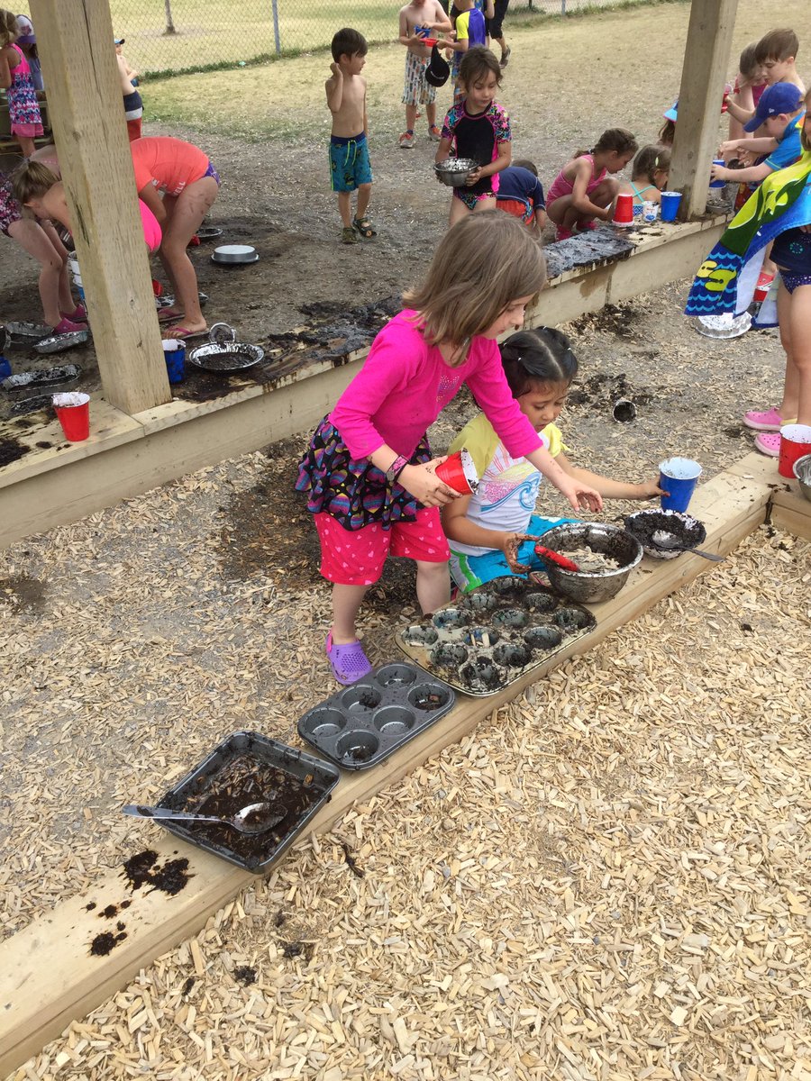 MsBandC's tweet photo. Mud kitchen! #FuninTheSunDay https://t.co/V9ewZSnJuT